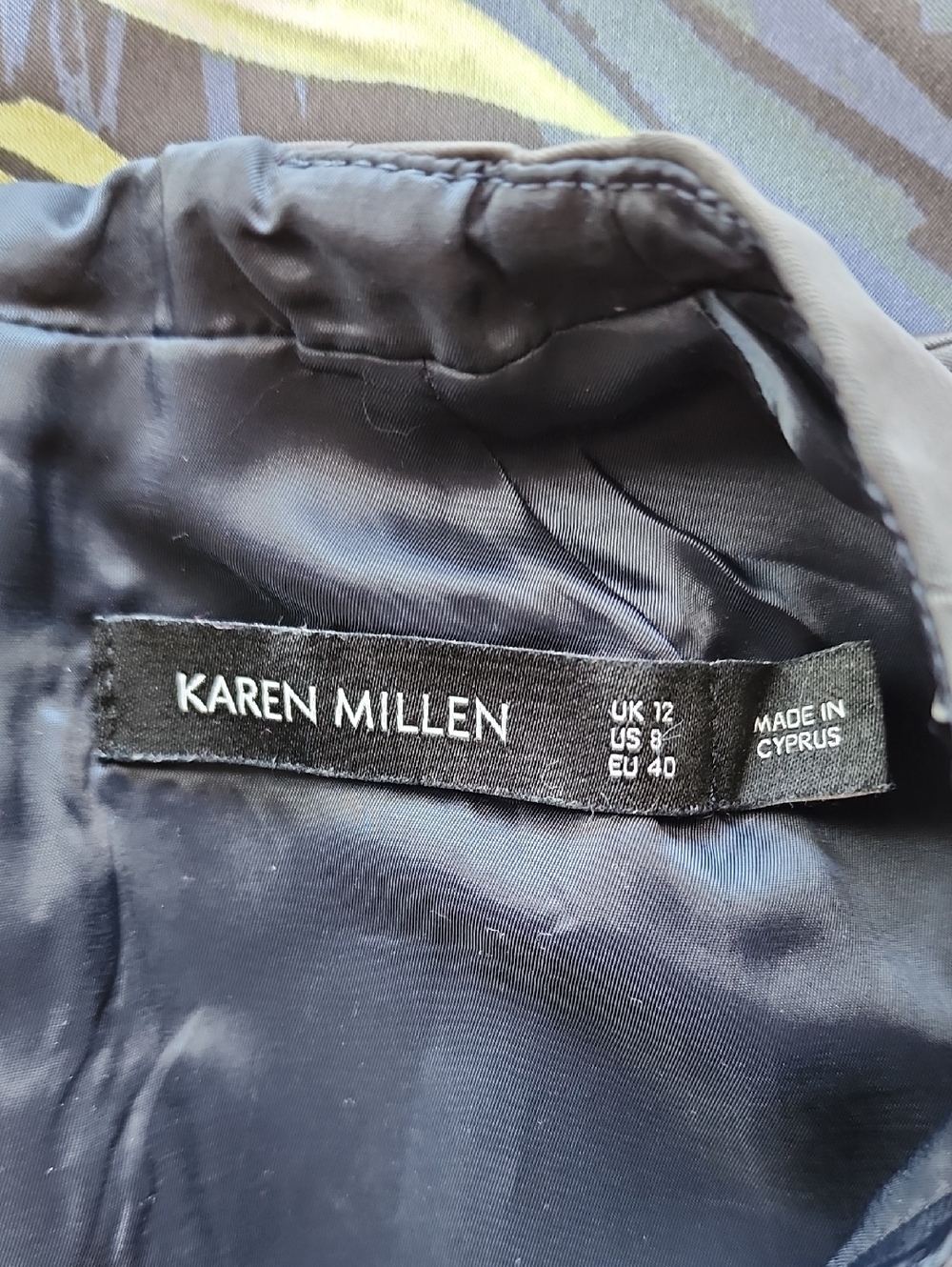 Karen Millen Floral V-Neck Sheath Dress - Navy & White - Picture 11 of 11